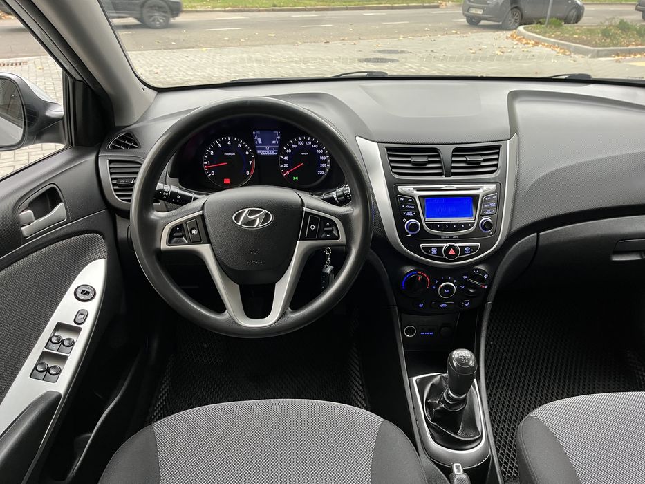 Продам Hyundai Aceent 2013 рік Газ 4
