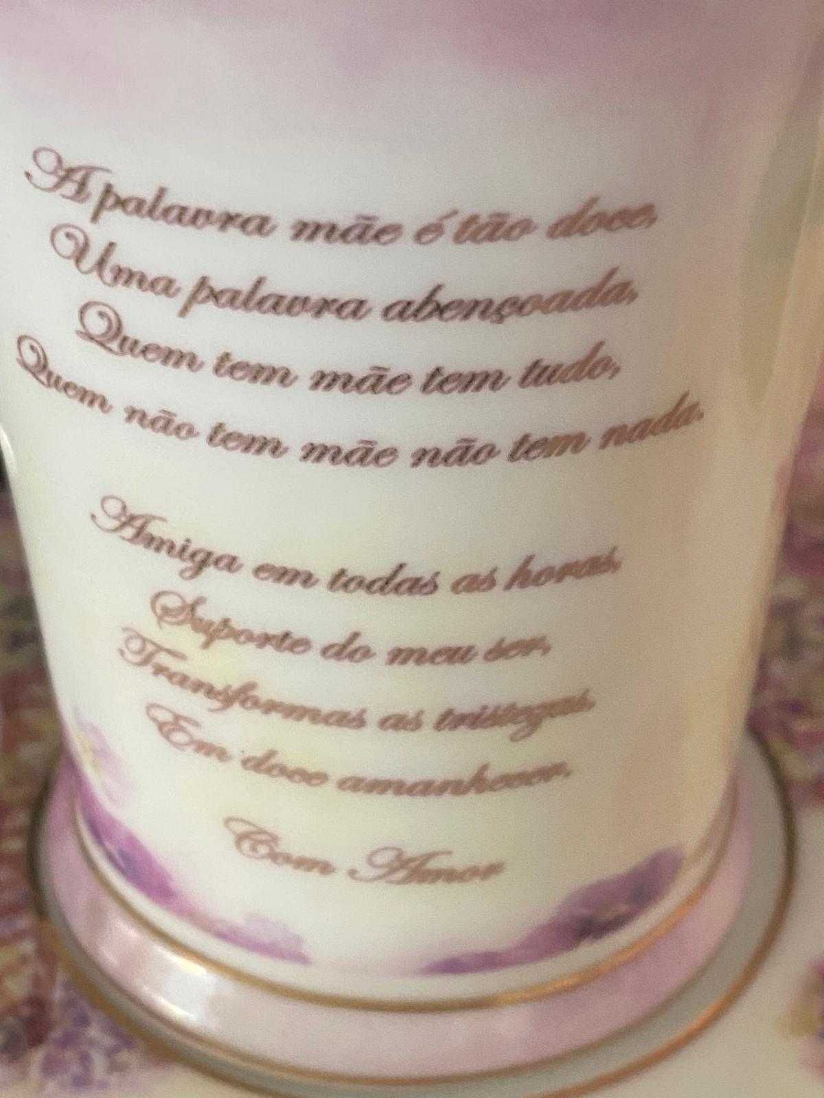 Chávena de porcelana alusiva á Mãe