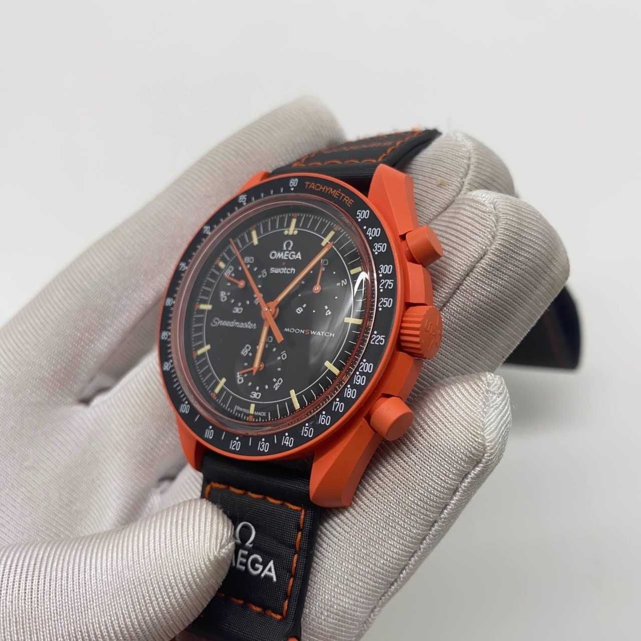 Lava SO33O100 - Rewolucyjny Bioceramic od Omega x Swatch