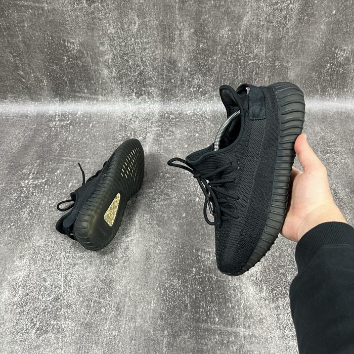 Кросівки Adidas Yeezy Boost 350 v2 46 розмір оригінал