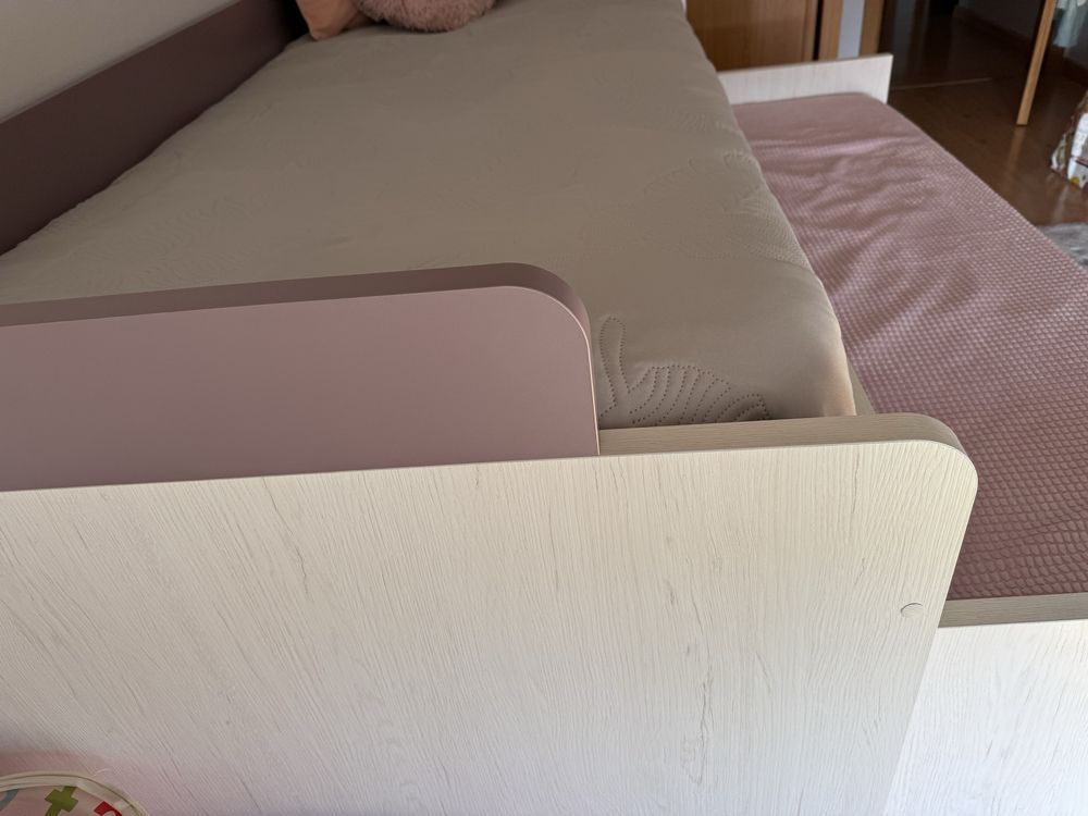 Movel de quarto juvenil, marca Rimobel, excelente estado