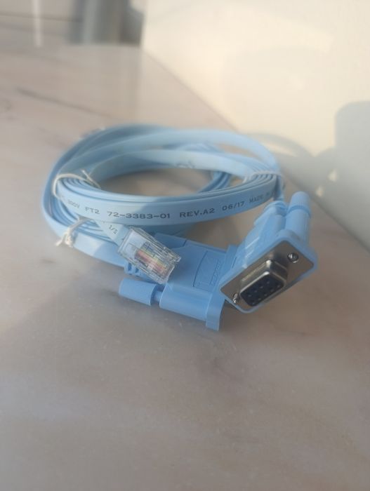 Cabos Cisco RJ45 - DB9 1.8m