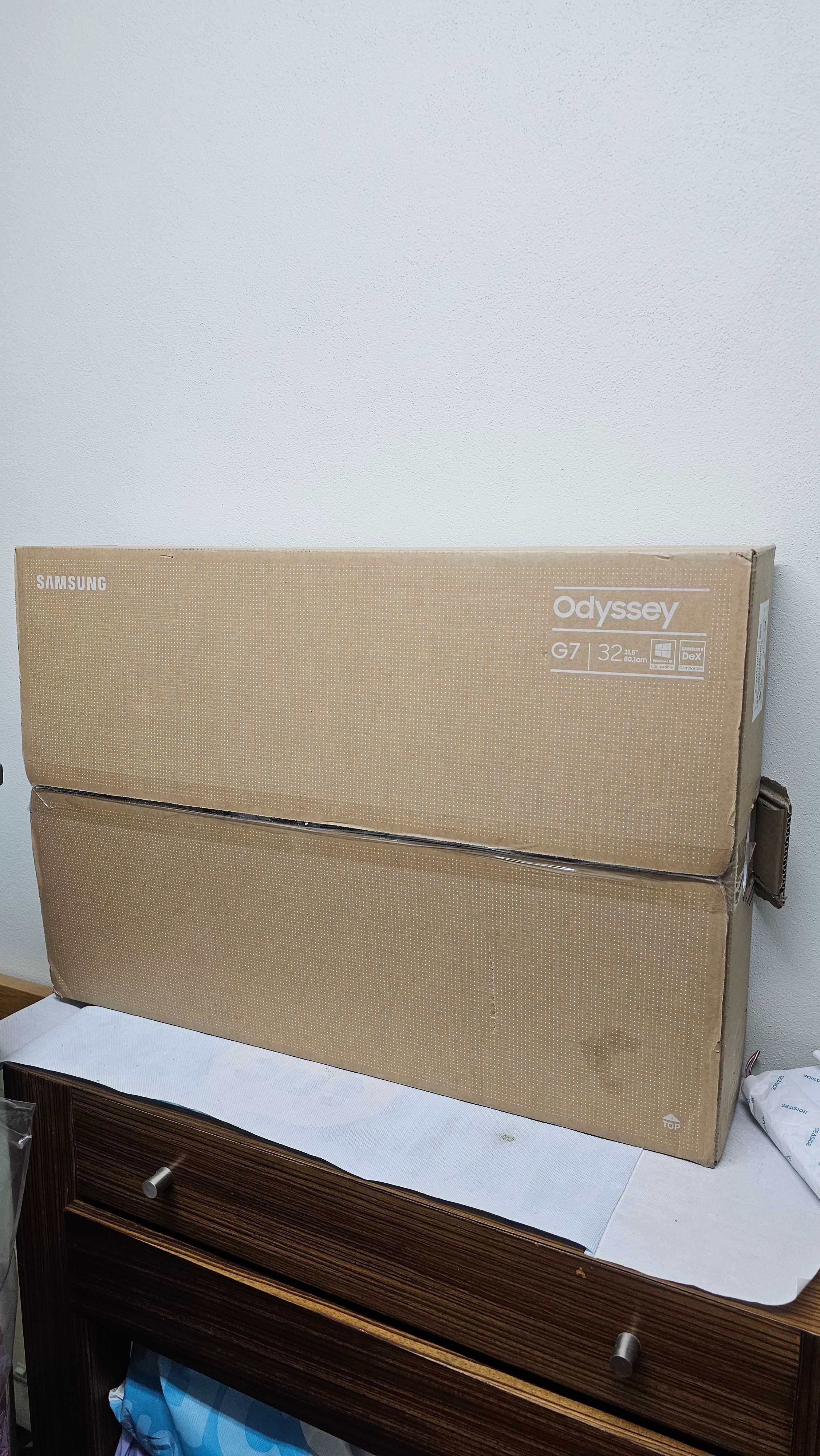 Samsung Odyssey G7 144hz 1ms 4k HDR400 G-Sync 32"