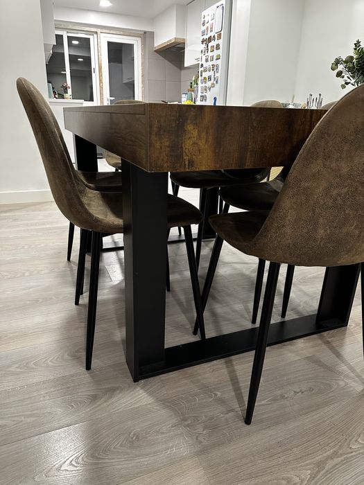 Mesa de Jantar com 6 Cadeiras