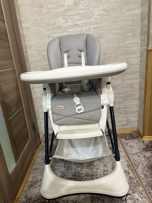 Стільчик для годування