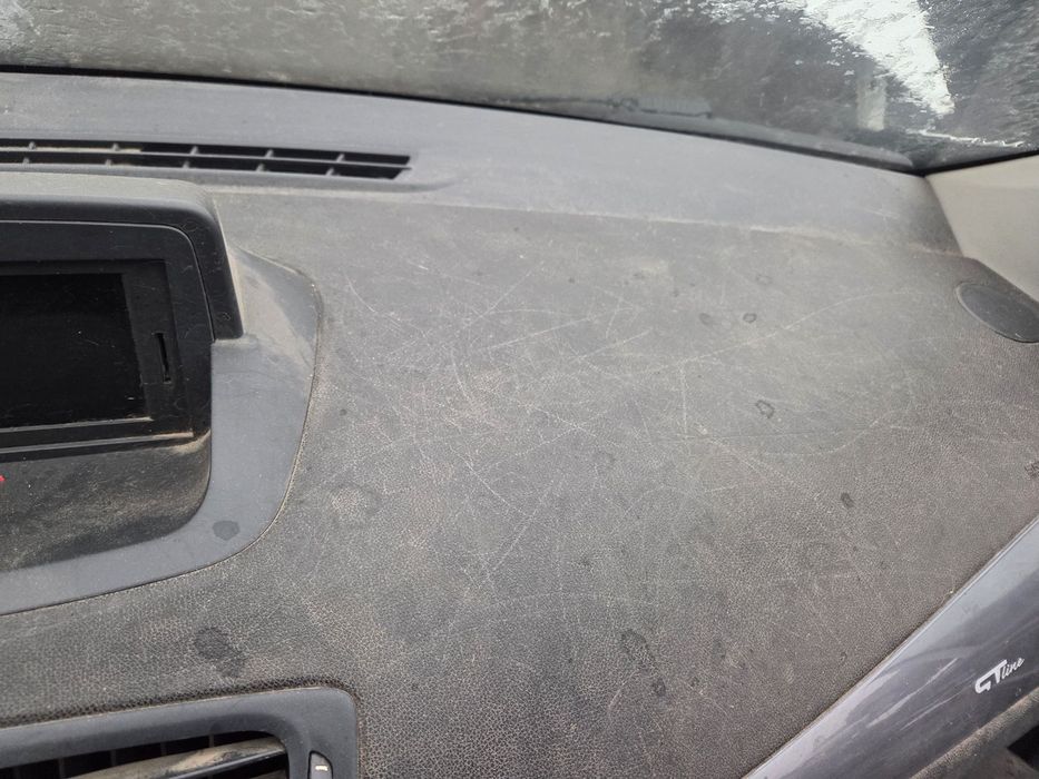 Renault megane III Deska Konsola kokpit + airbagi + napinacze