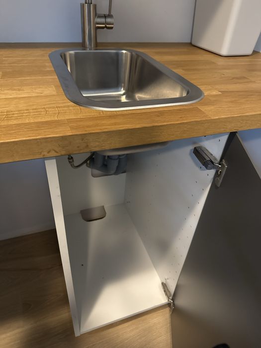Lodowka z zamrażarką podblatowa do zabudowy ikea Huttra