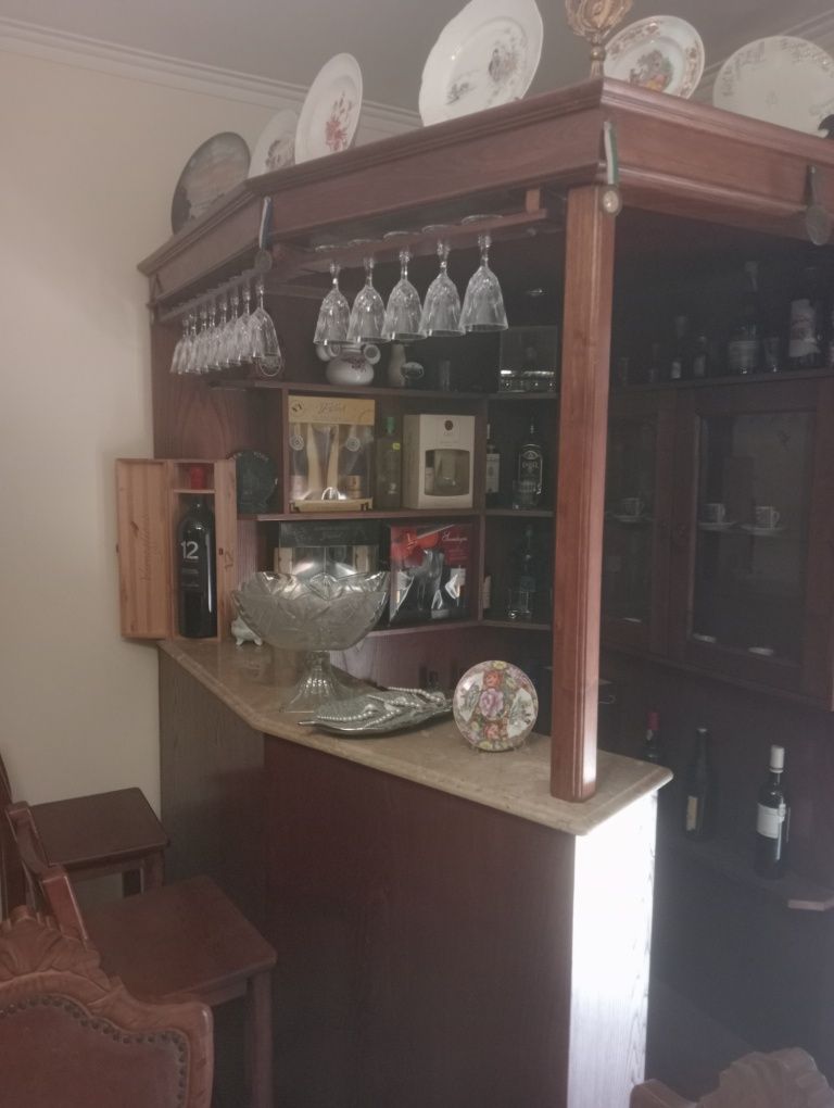 Móvel em bom estado