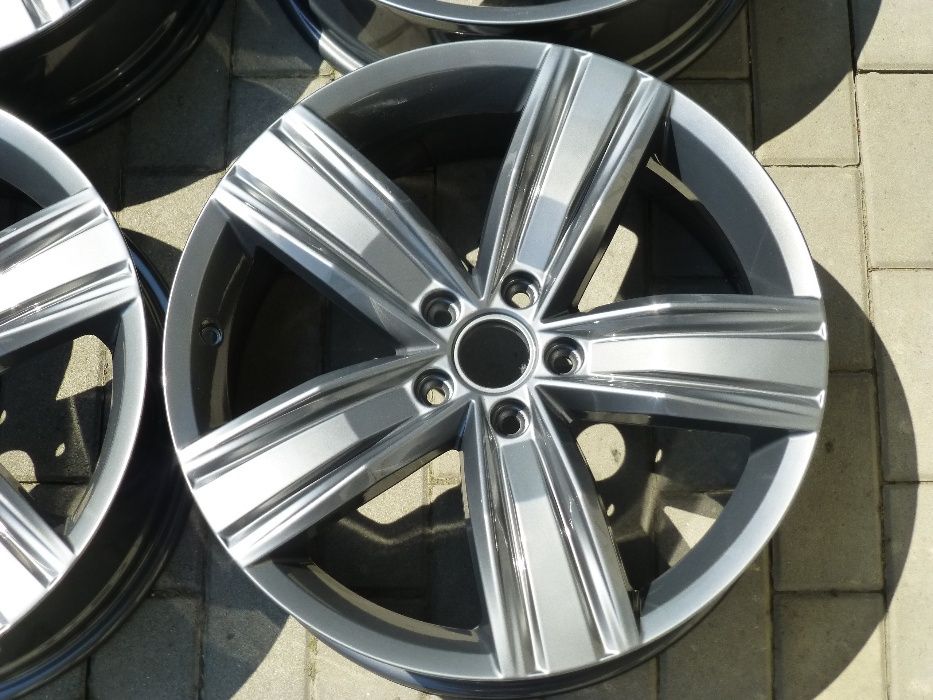 Felgi Aluminiowe Vw TIGUAN ARTEON TOURAN 5NA R-line 19'' OEM