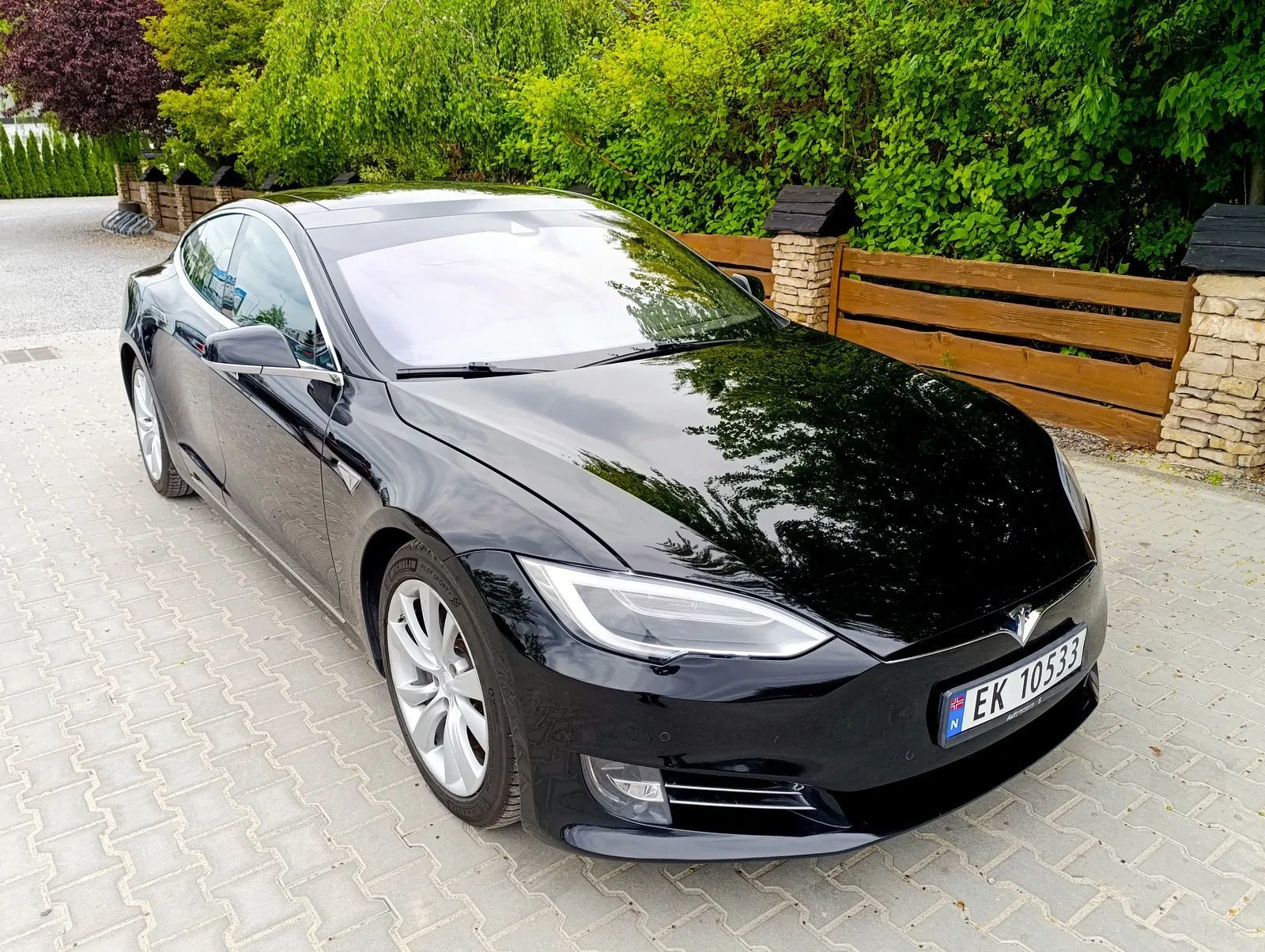 Tesla Model S Dożywotnie DARMOWE Ładowanie SUPERCHARGER SC01