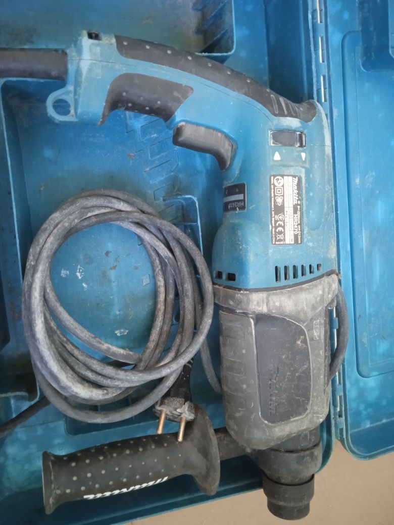 Перфоратор Makita 2470