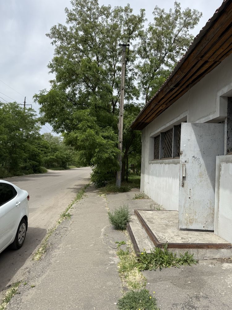 Сдам помешение 180м2