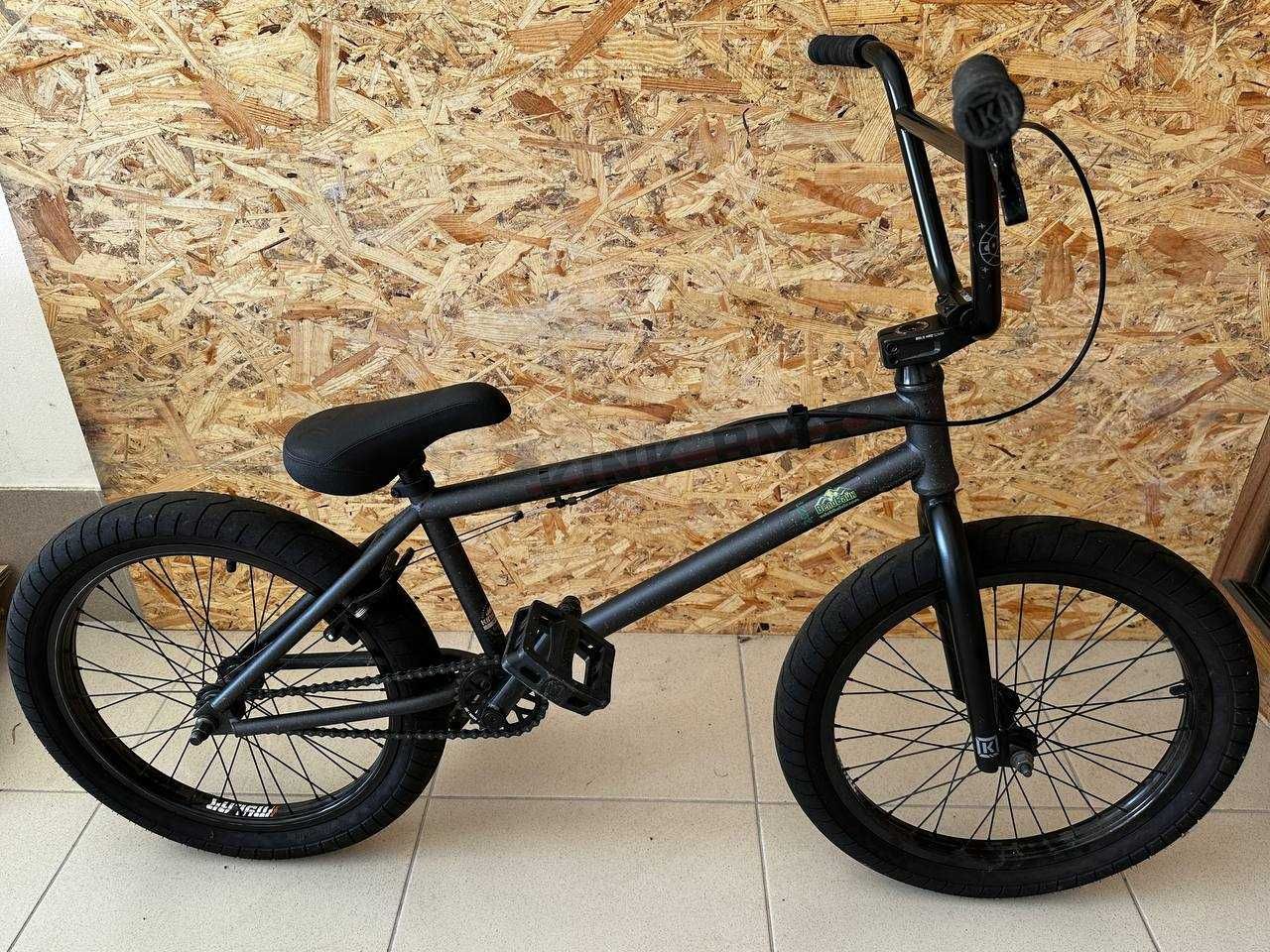 Велосипед KINK BMX Whip 2021 сірий