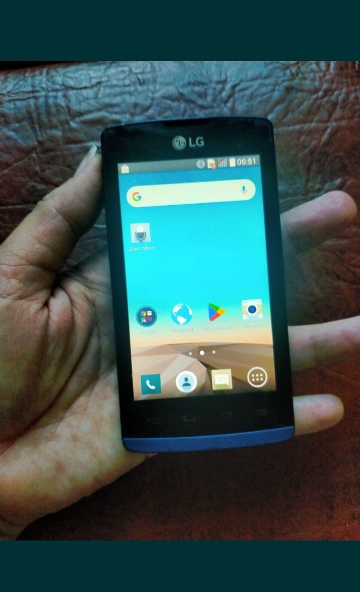 Продам смартфон LG Joy