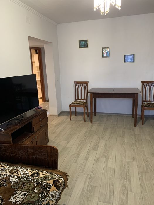 Продається 3-х кімнатна квартира в с. Хутір-Будилів