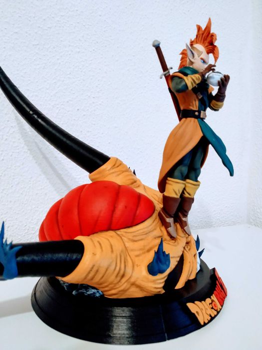 Estátua Dragon Ball Tapion