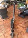 Trotinette novo em perfeito estado está na garantia