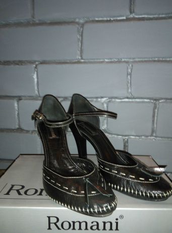 Женские черные кожаные туфли 39 размера