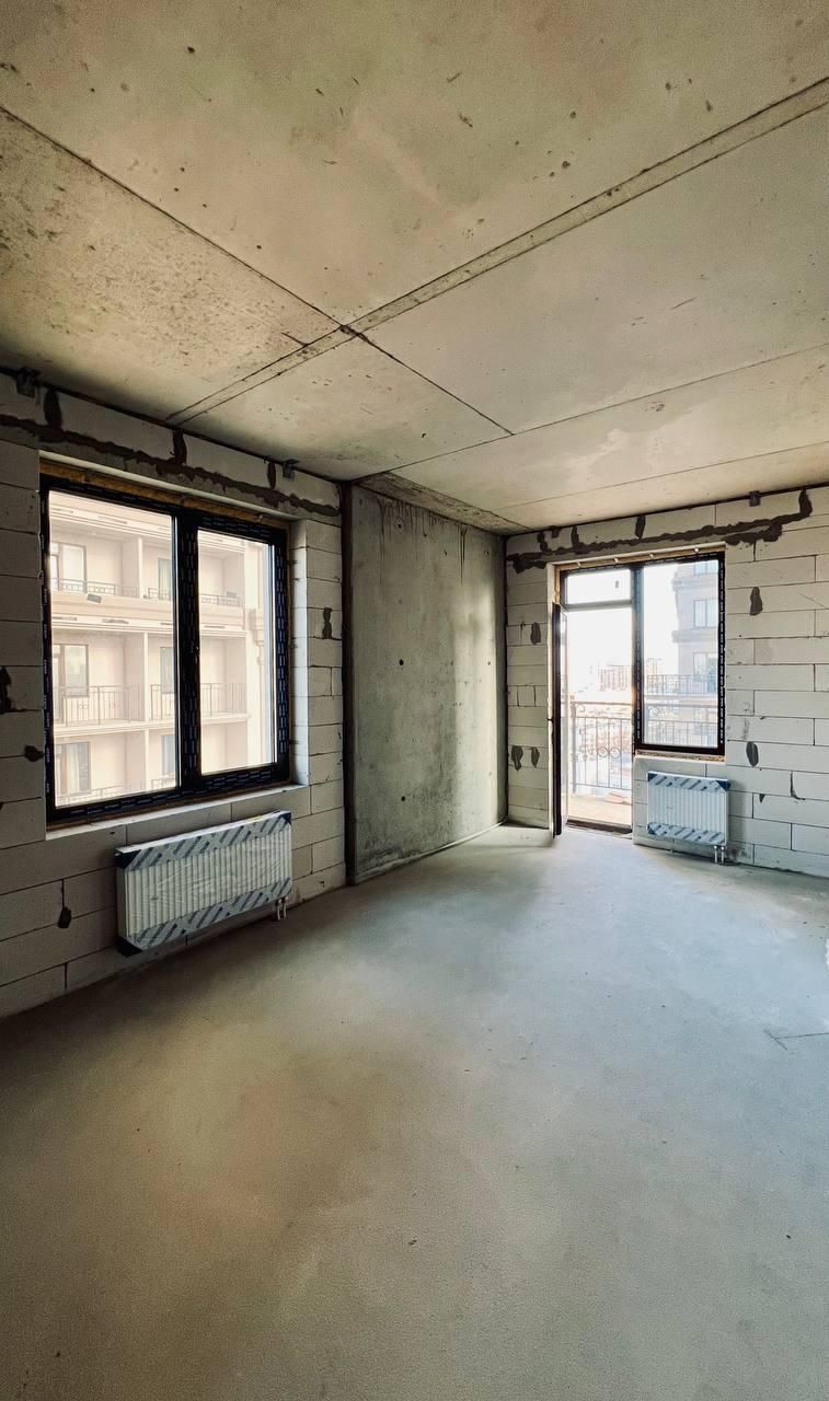 Продам 2 комн. квартиру в ЖК "Акрополь-3". Приморский р-н (928-559))