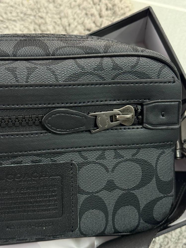 Чоловіча сумка Coach