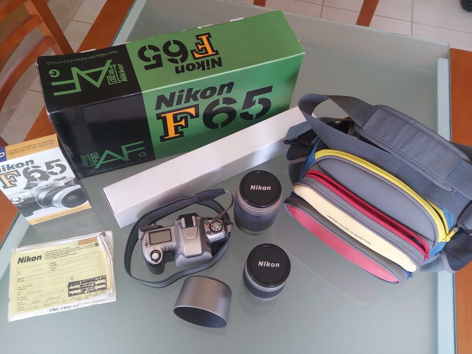 Câmara Analógica Nikon F65  - KIT  +  Bolsa