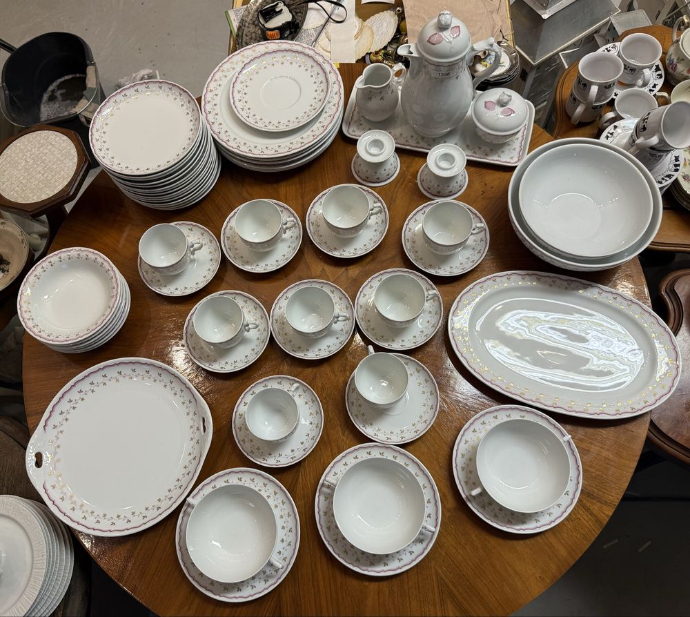 Serwis porcelanowy Furstenberg obiadowy śniadaniowy biała złote 1596