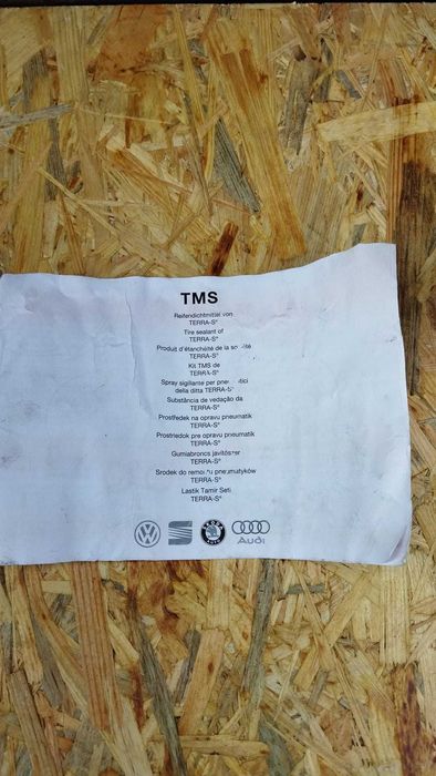 TMS VW Uszczelniacz Do Opon Zestaw Naprawczy Do Opon 450ml