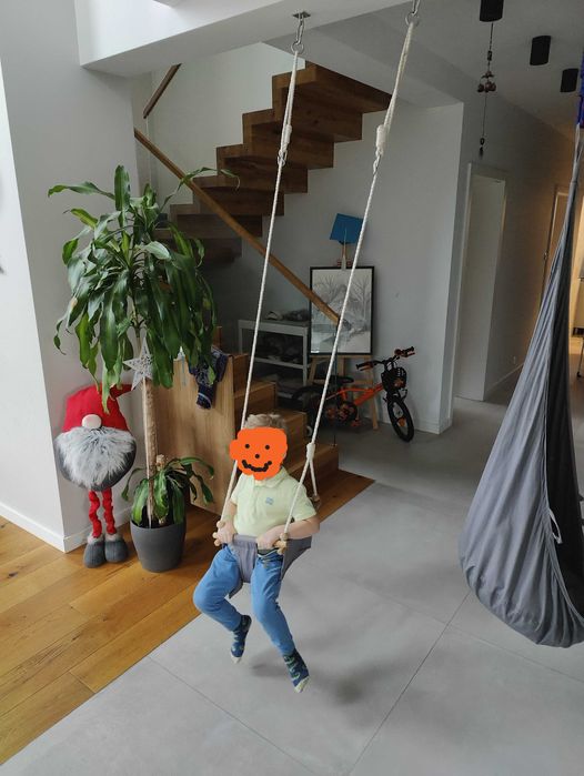 MAMOI skandynawska huśtawka drewniana dla dzieci i niemowląt, szara