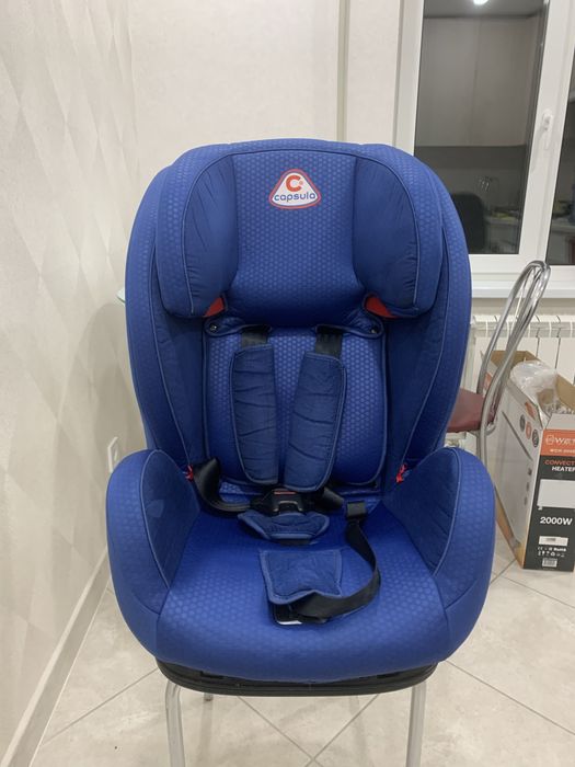 Продам дитяче автокрісло Capsula з isofix 9-36 кг