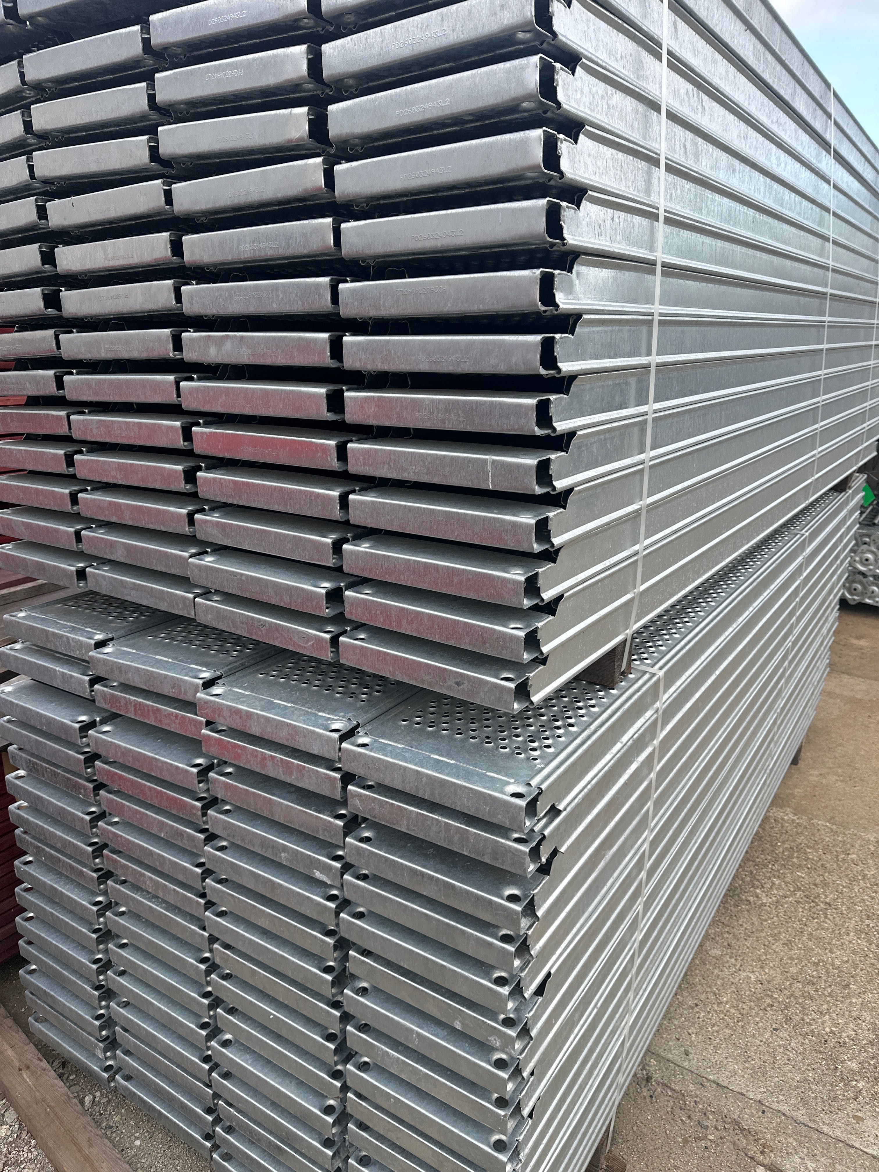 Rusztowanie elewacyjne 100m2 nowe 108m2