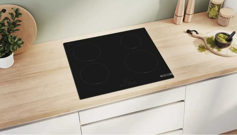 Варильна поверхня електрична Bosch PUE611BB5E варочная поверхность