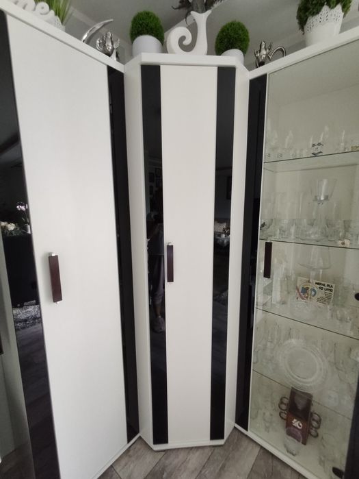 Meble do salonu białe