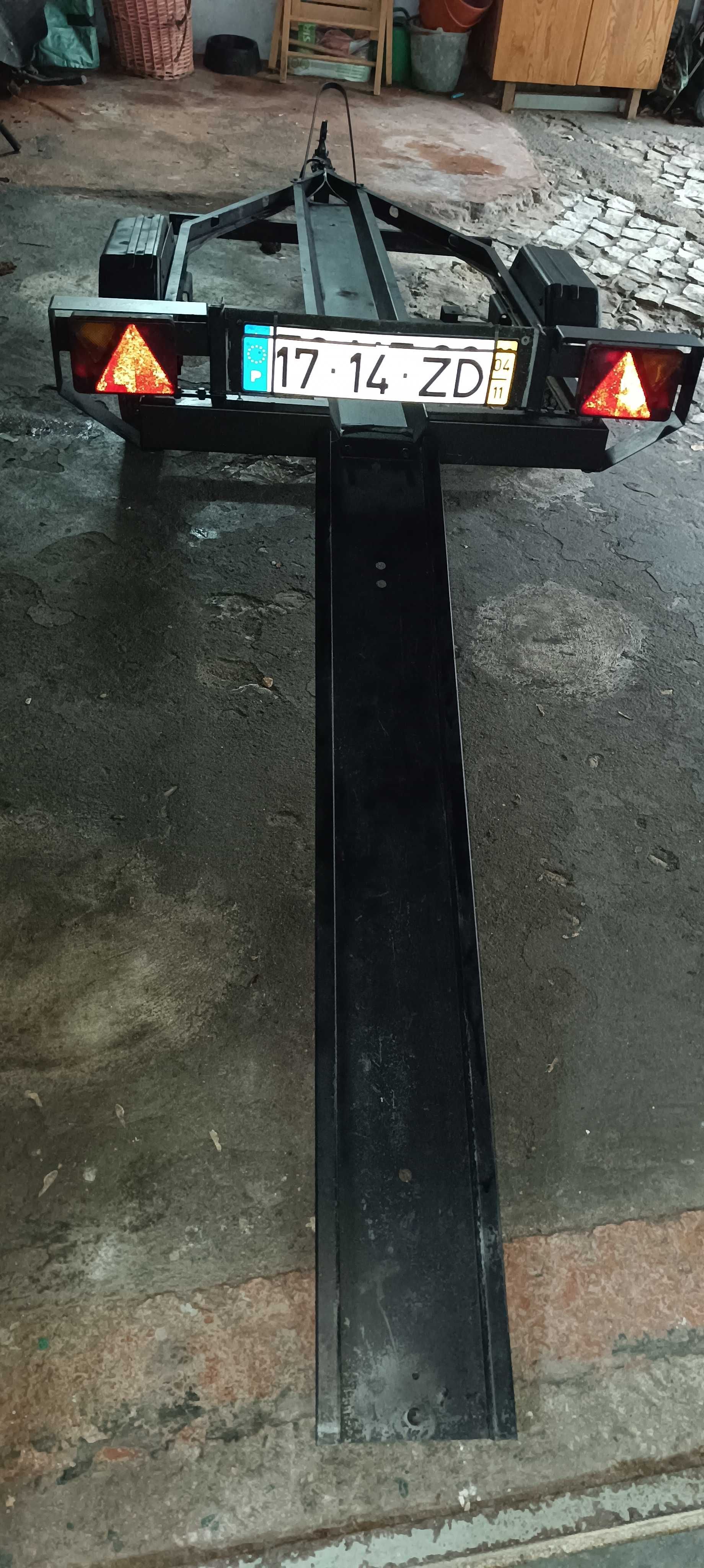 reboque para moto com rampa
