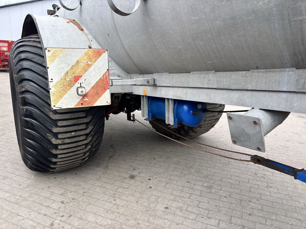 Beczkowóz Briri 11000 litrów beczka szambiarka garant joskin