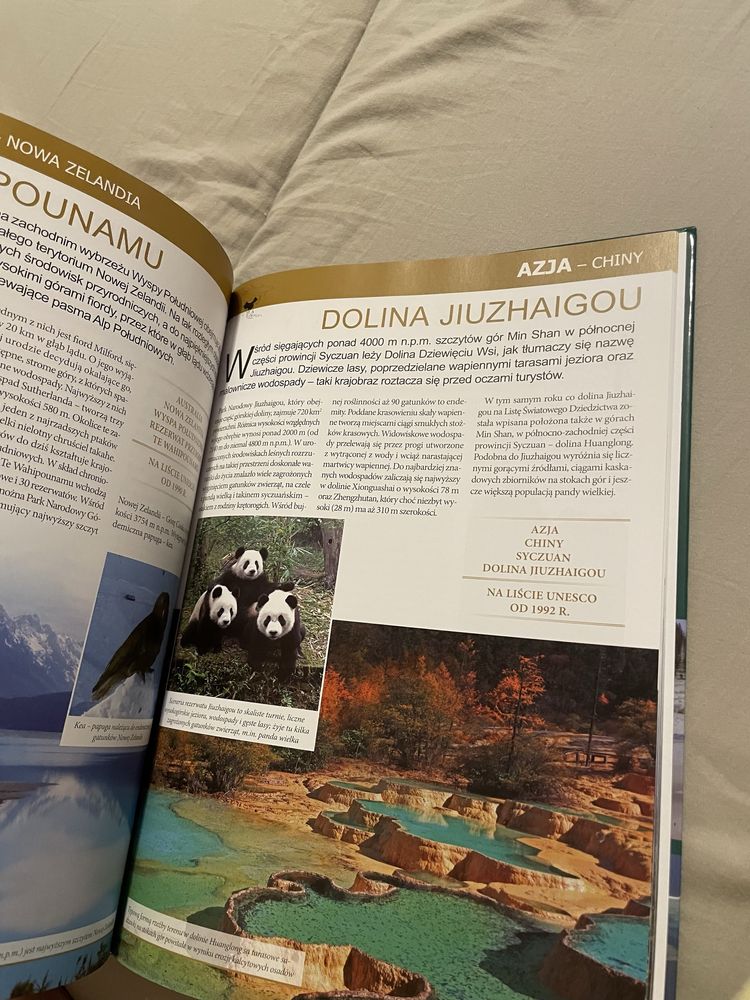 Książka „Cuda świata przyrody UNESCO" Monika Karolczuk wyd. Horyzonty