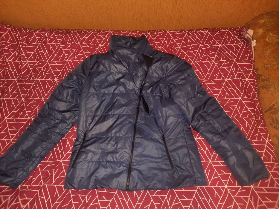 Продам куртку осень-весна