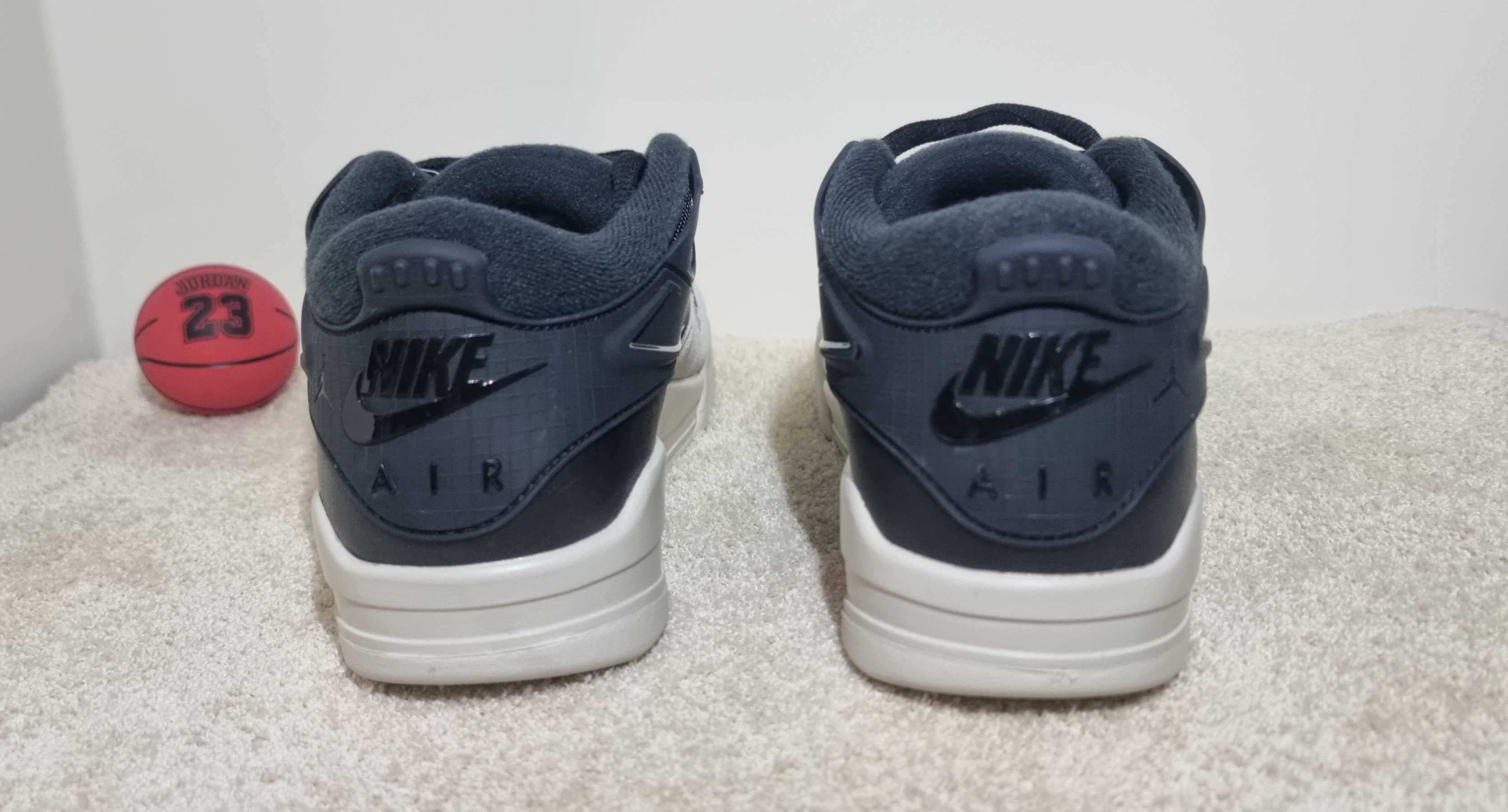 JORDAN 4 RM Black Light Bone