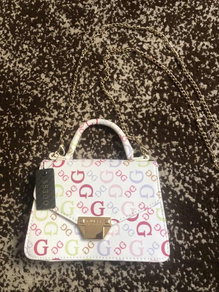 Сумка Guess, нова, дуже мила .