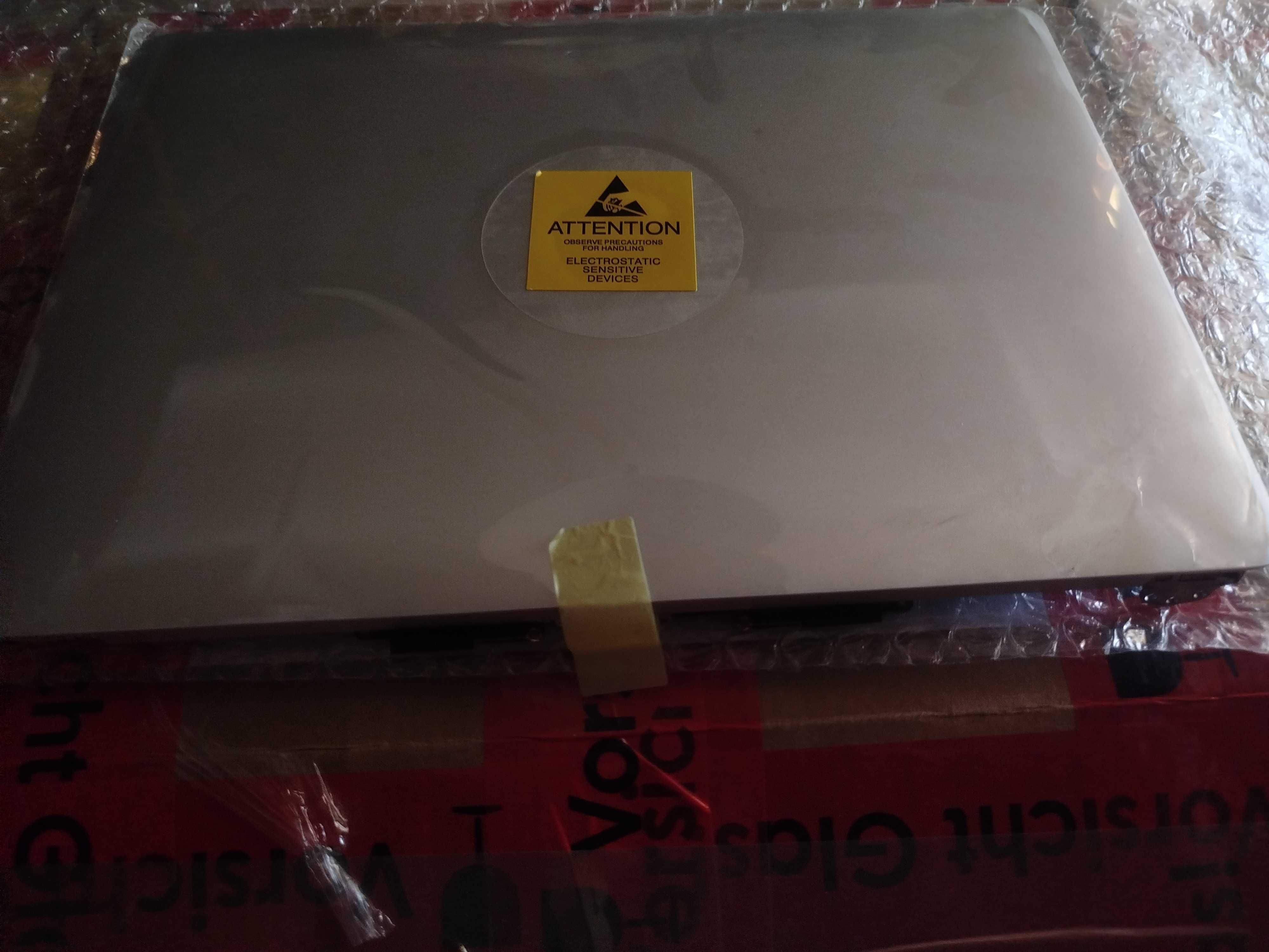 Ecrã MacBook pro novo