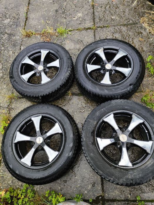 Зима шини 215/65 R16 Goodyear UltraGrip made Germany 6.5мм , Tiguan