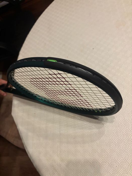 Raquete de Ténis WILSON BLADE 101L V9.0