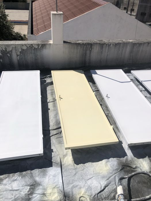 Pinturas de portas e roda pés