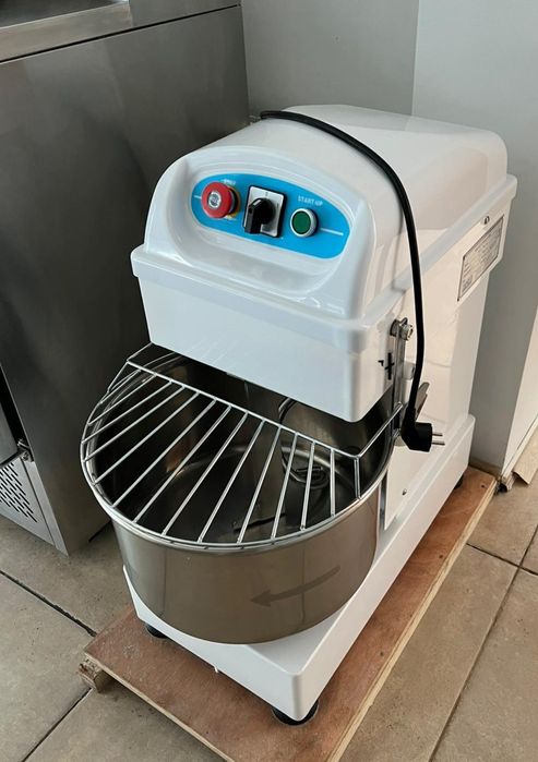 Zgrzewarka do tacek RQDS-1 | 700 W | sterowanie elektroniczne | matryc