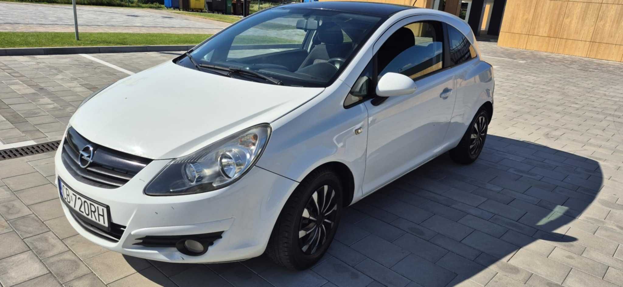 Opel Corsa D 1.4 benzyna 2009r klima