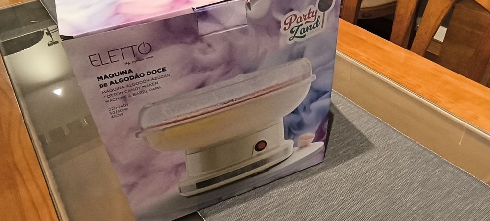 Máquina algodao doce usada uma vez