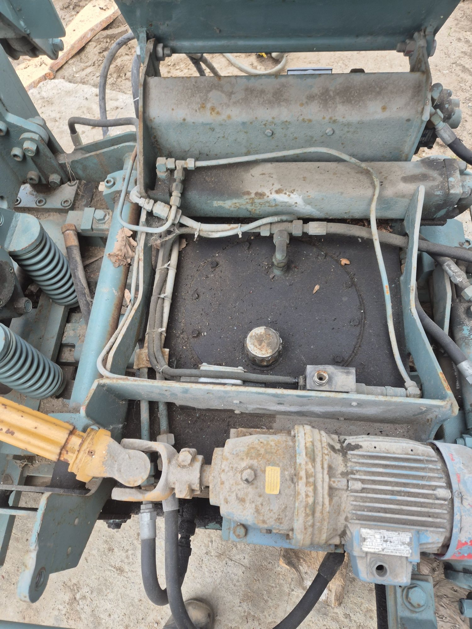 Wózek podawczy do traku wózek hydrauliczny wózek pomocniczy