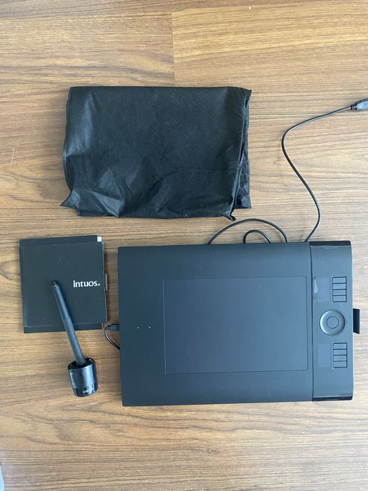 Tablet graficzny komplet Wacom Intuos 4