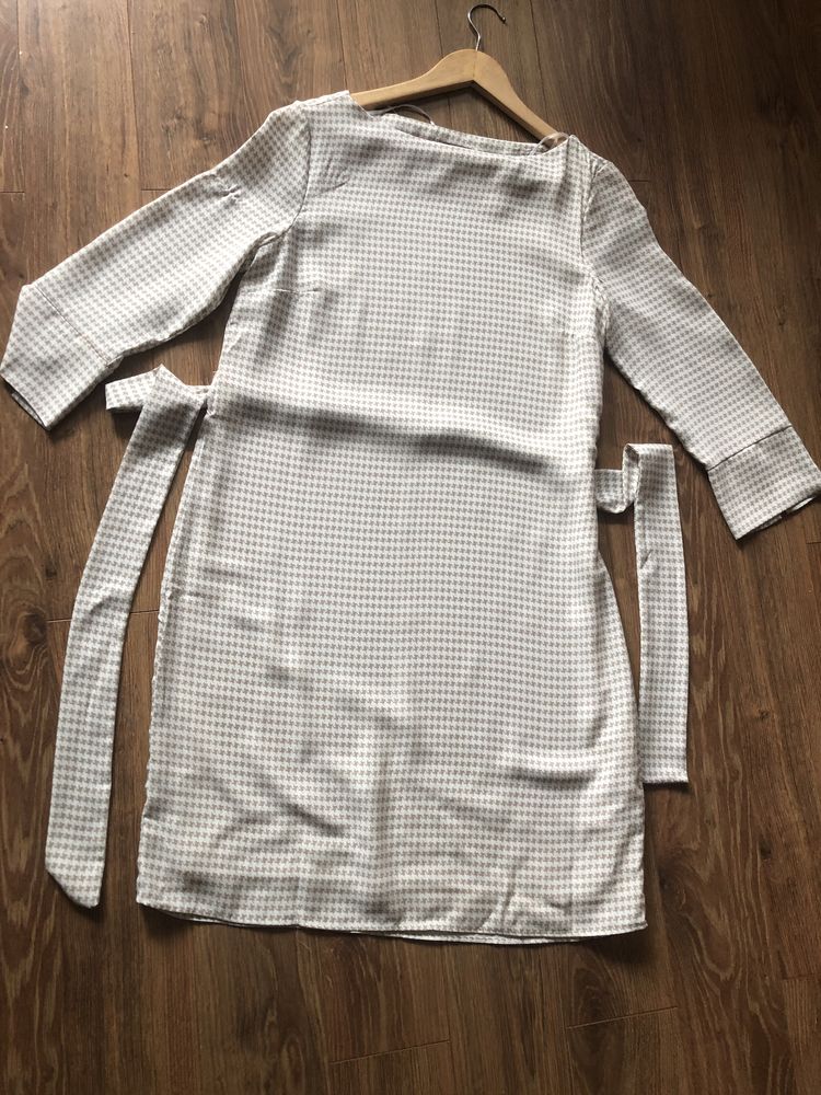 Sukienka z wiązaniem rozm. 38 H&M