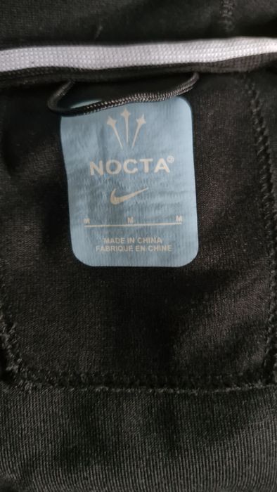 Nike tech flece  nokta