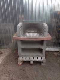 Betonowy grill ogrodowy